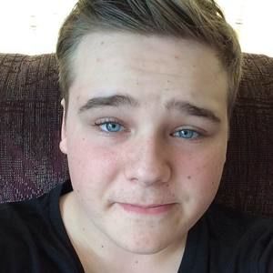 Meet your Posher, Liam